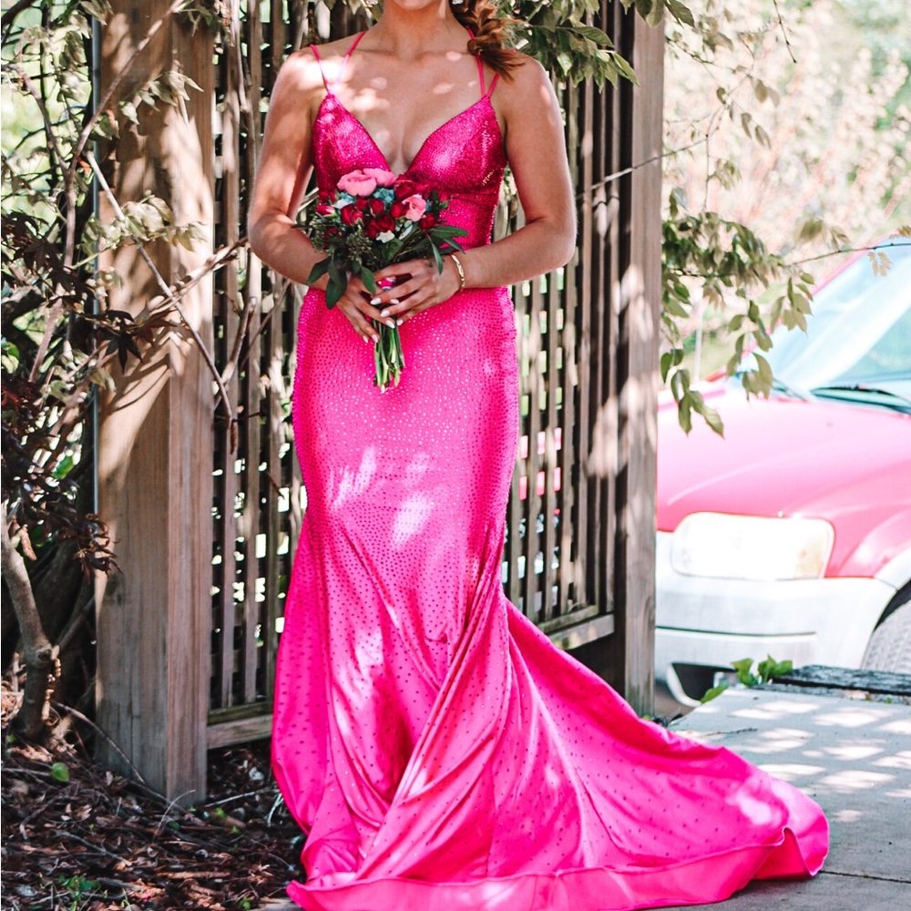 Pink Sherri hill Prom dress